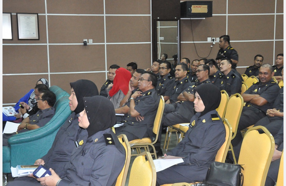 Taklimat MyCC dan Akta Persaingan 2010 di KPDNKK Negeri Sembilan