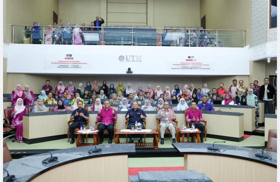 Ceramah Pengukuhan Tadbir Urus Dalam Perolehan - Pakatan Harga dan Tipuan Bida dalam Perolehan Sektor Awam oleh Unit Audit Dalam, Universiti Teknologi Malaysia (UTM) Johor Bahru