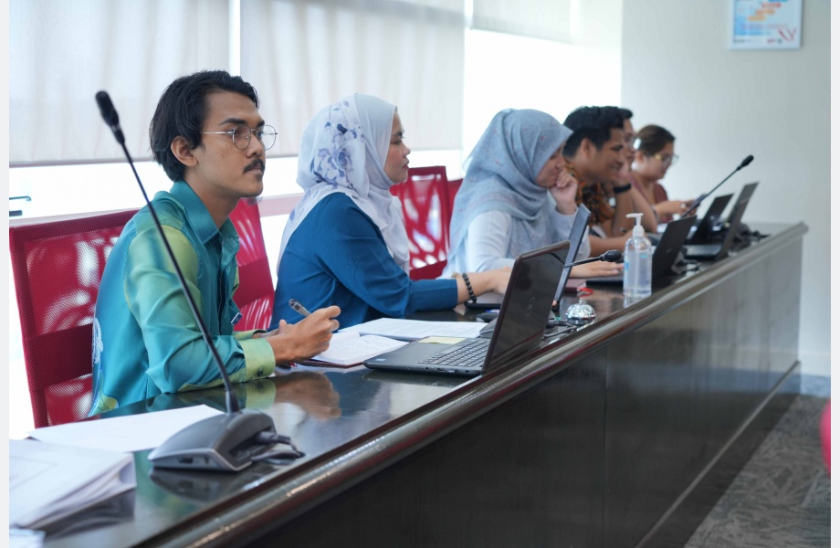 Talk to Hume Cement Sdn. Bhd.