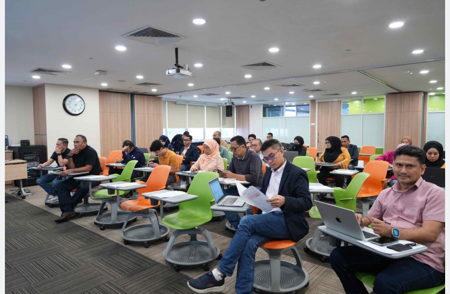 Taklimat Garis Panduan Menentang Tipuan Bida Dalam Perolehan Awam Kepada Kakitangan Boustead Plantations Berhad