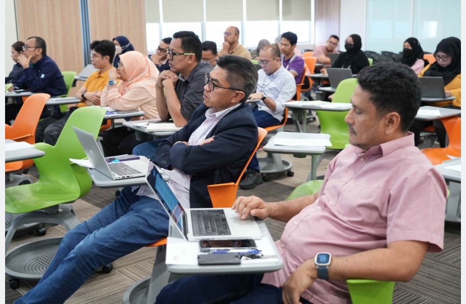 Taklimat Garis Panduan Menentang Tipuan Bida Dalam Perolehan Awam Kepada Kakitangan Boustead Plantations Berhad